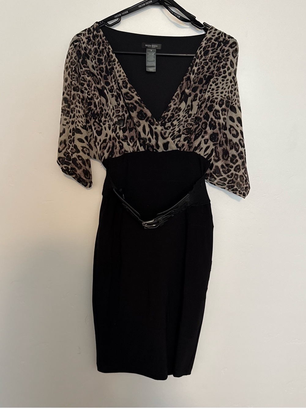 Bisou Bisou Leopard print dress with belt